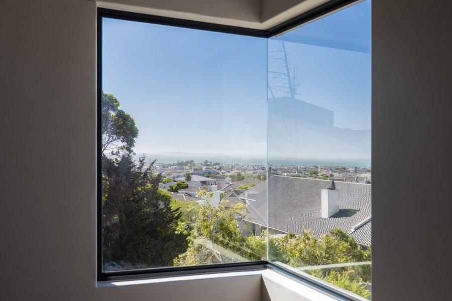 3 Bedroom Property for Sale in Country Club Western Cape